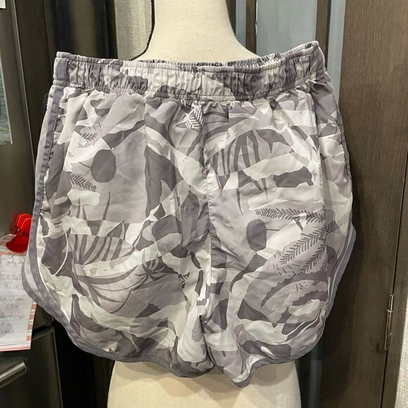 Nike Running Shorts  - Picture 4 of 4